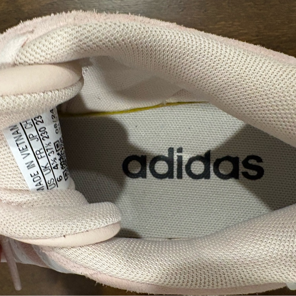 Adidas Women's Pink women’s size 6 - Picture 7 of 7